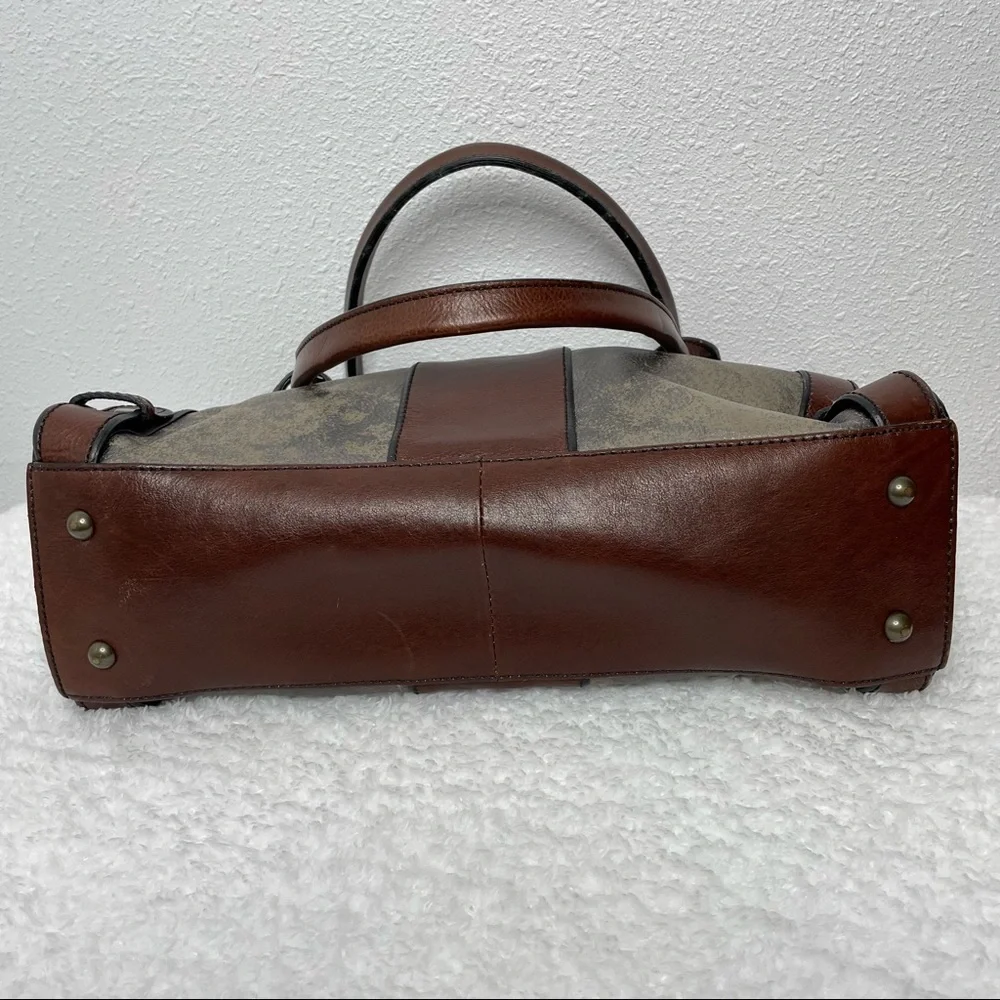 Fossil Vintage Reissue Leather Satchel Purse - Key details